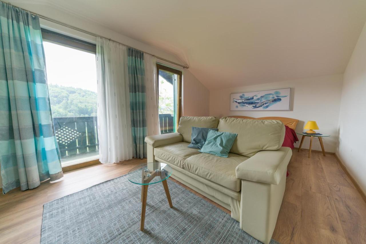 Das Weinberghaus Ratsch an der Weinstrasse Luaran gambar